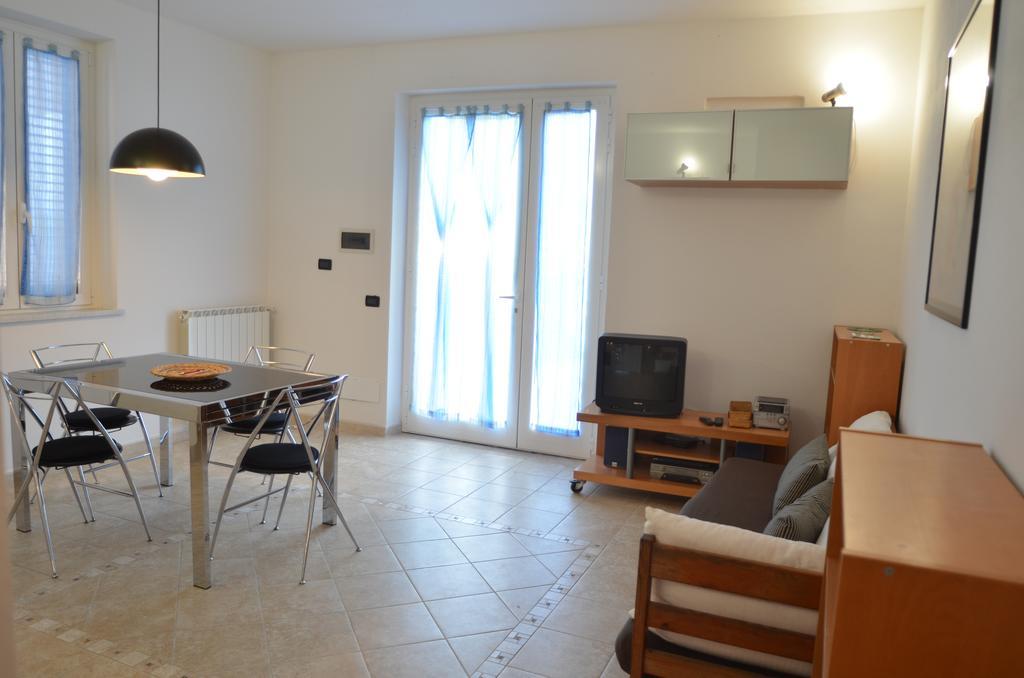 La Perla Del Magra Holidays House 蒙特马塞洛 外观 照片